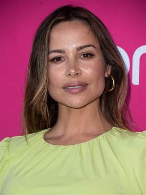 Zulay Henao Bio, Wiki, Age, Parents, Spouse, Movies, Fighting, Army, and Net Worth.