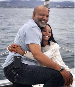Zuri Hall Bio, Wiki, Age, Height, Boyfriend, Sean Culkin, Salary, Net Worth, E News and American Ninja Warrior